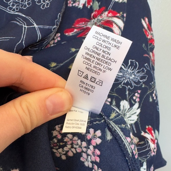 Floral Print Button Front Tank Brand: Maurices - Picture 5 of 6